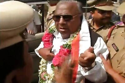 Former Congress MP V Hanumantha Rao Booked For Abusing Police Official