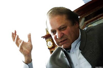 Sharif reaches out to Imran, wants to play 'friendly match'