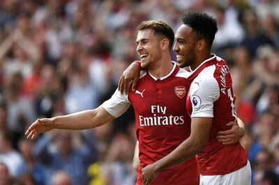 Arsenal Give Arsene Wenger Reason to Smile With West Ham Hammering