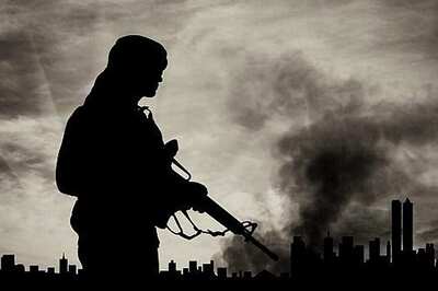 Soldier Shot Dead in South Kashmir Village