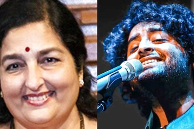 Singer Anuradha Paudwal Reveals She Was 'Moved To Tears' After Listening To Arijit Singh's Version Of 'Aaj Phir Tum Pe'