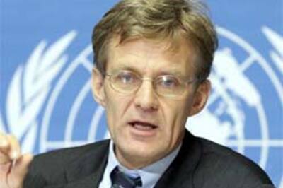 'Hezbollah cowardly blends with civilians'