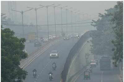 Delhi Air Still Toxic, Nine 'Severe' Air Quality Days Recorded in November; Mumbai's AQI Better Now