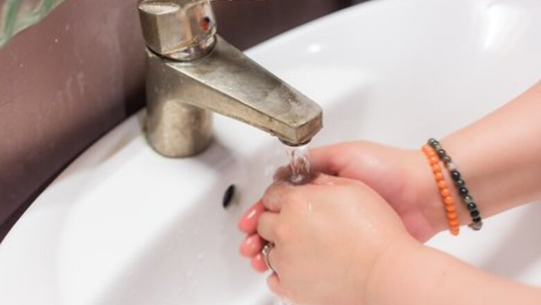 How to Use a Hand Dryer