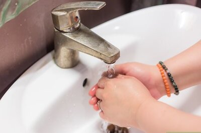 How to Use a Hand Dryer