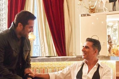 Fardeen Khan Shares BTS Pics With Akshay Kumar, Vaani Kapoor And Others Ahead Of Khel Khel Mein Release