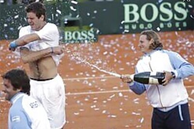 Argentina to face Spain in Davis Cup final