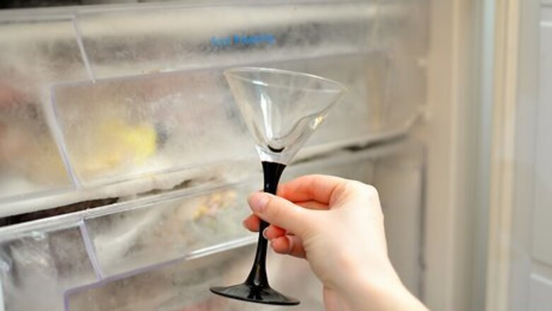 How to Make a Blueberry Martini