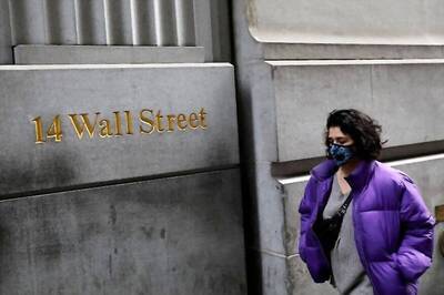 Wall Street Posts Third Week of Declines as Tech Slide Drags on