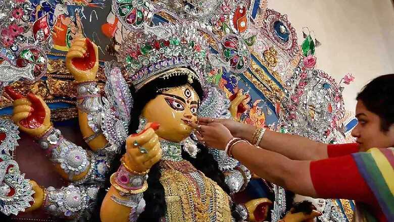 Kolkata Gears Up for Durga Puja, All Involved to Be Vaccinated in 3 Months