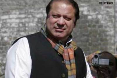 Kayani meets PM as confrontation looms in Pak