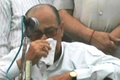 Cry boy: Arjun Singh weeps, Cong snubs