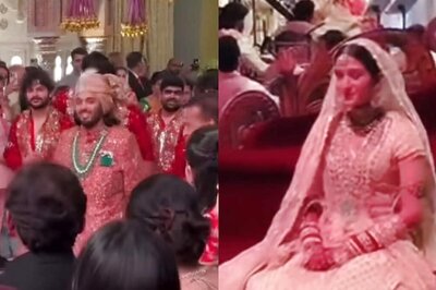 Bride Radhika Merchant Gets Emotional During Her Entry; Mukesh Ambani Brings Groom Anant | Watch