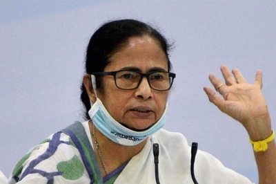 Mamata Banerjee Pushes for Knowing Local Language to Work at Administrative Level