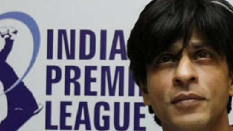 Shah Rukh takes an IPL break to cast his vote