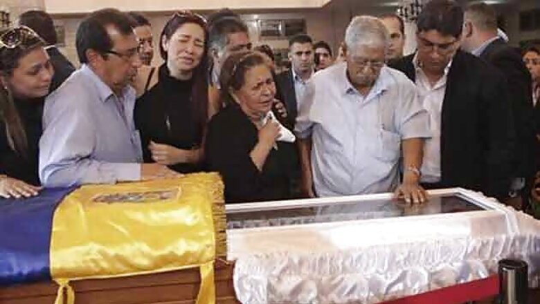 Hugo Chavez's body to be embalmed for public view