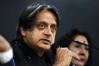 As Congress-ruled States Bring in Resolutions Against CAA, Tharoor Terms Move 'Political Gesture'