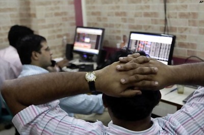 Market takes a breather, Sensex ends 48 pts down