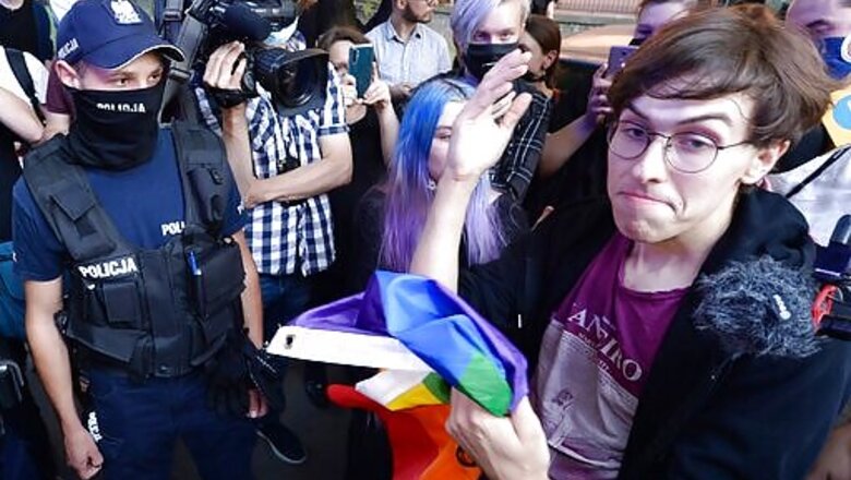 LGBT protesters decry rising homophobia, arrests in Poland