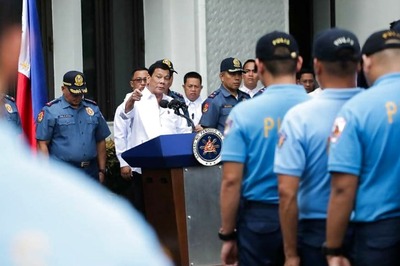 Philippines Dismisses About 100 Policemen for Using Drugs