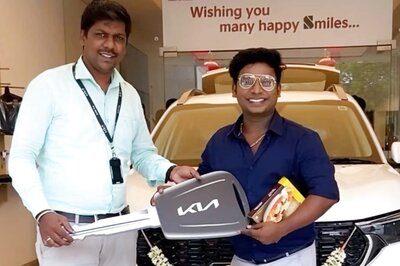 Valli Thirumanam Actor Nanjil Vijayan Becomes Proud Owner of New Car. Check Pics