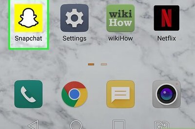 How to Add the Time to a Snapchat