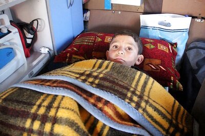 'Daddy, Pick Me Up!' Screams Boy After Syria Attack