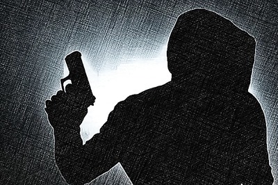 Delhi Man Involved in Eight Robbery Cases Arrested with 21  Mobile Phones