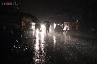 Philippines typhoon toll soars as new storm threatens