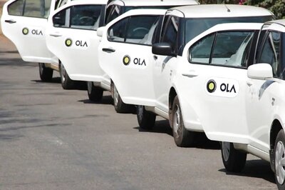 Slamming Lawlessness in Sector, Bombay HC Asks All Cab Aggregators to Apply for Licenses by Mar 16