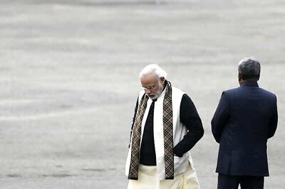 Temple fire: PM Modi visits injured in Kollam