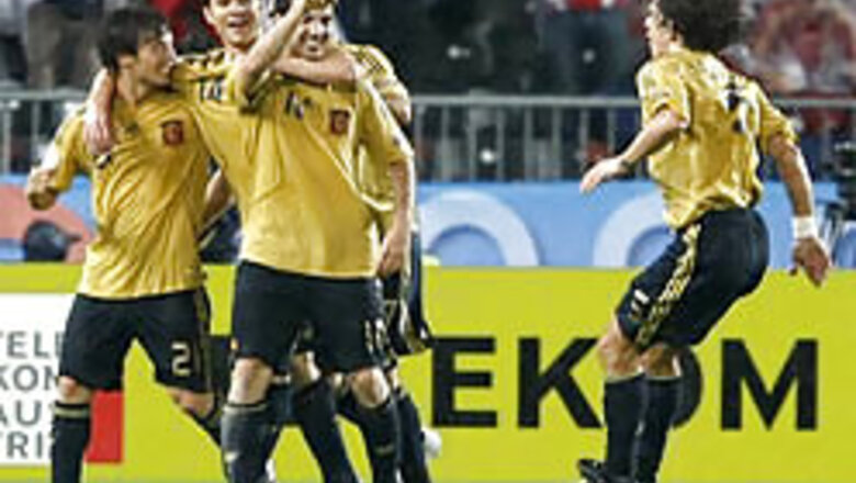 Spain beat Russia, set up Euro final with Germany