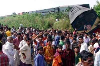 Protesters back on streets in B’desh