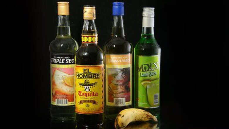 How to Make a Banana Margarita