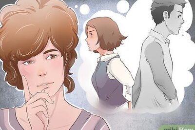 How to Get Your Boyfriend to Pay More Attention to You and Not His Friends