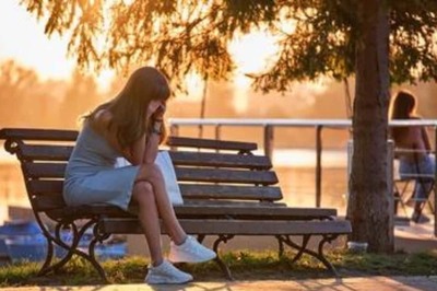 Overcoming the Fear of Abandonment: Root Causes and Solutions For Healthy Relationships