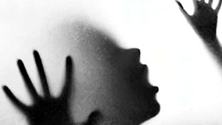 West Bengal: 14-year-old girl commits suicide after being harassed by a minor boy in Burdwan