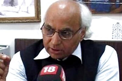 Advani aide calls Modi an 'autocrat', Rajnath 'foxy' president