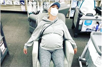 'Poopedstar': Pregnant Katy Perry Flops Down at Baby Supplies Store as Due Date Approaches