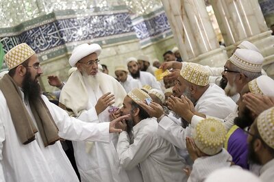 Go for Indian-Style Toilets, Shun Lavish Weddings: Bohra Community Advisory