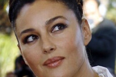 Monica Bellucci to play Sonia Gandhi