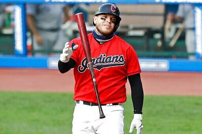 Indians catcher Perez on injured list after hurting shoulder