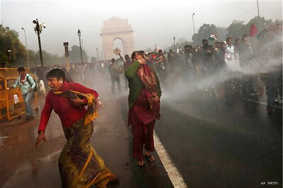 Delhi HC notice to police on Sec 144 at India Gate
