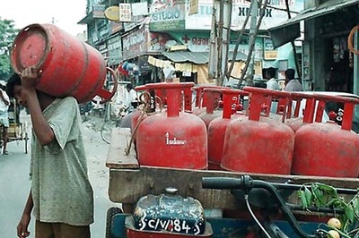 Maha to provide 3 additional LPG cylinders, with income catch