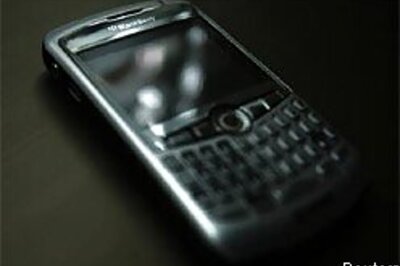 BlackBerry outage cripples North America