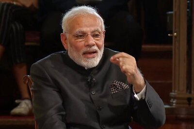 When PM Modi's London Speech Brought Back Memories of American Musician Neil Diamond