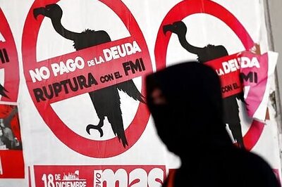 Argentina says strikes $65 billion debt deal to break impasse