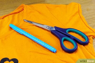 The Best DIY Cutoff T-Shirt