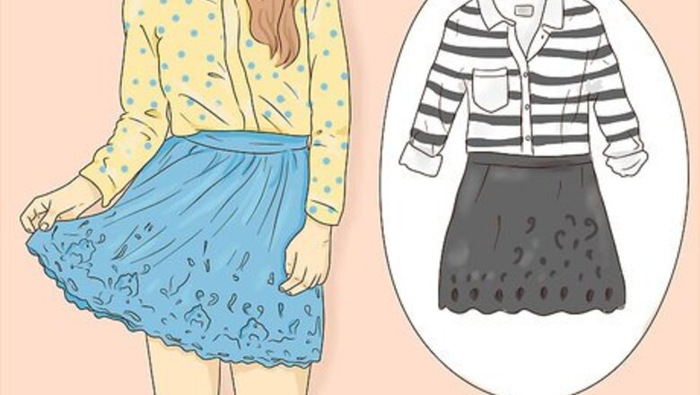 How to Wear a Lace Skirt