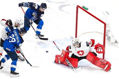 Canada Beats Slovakia 3-1 In World Junior Hockey